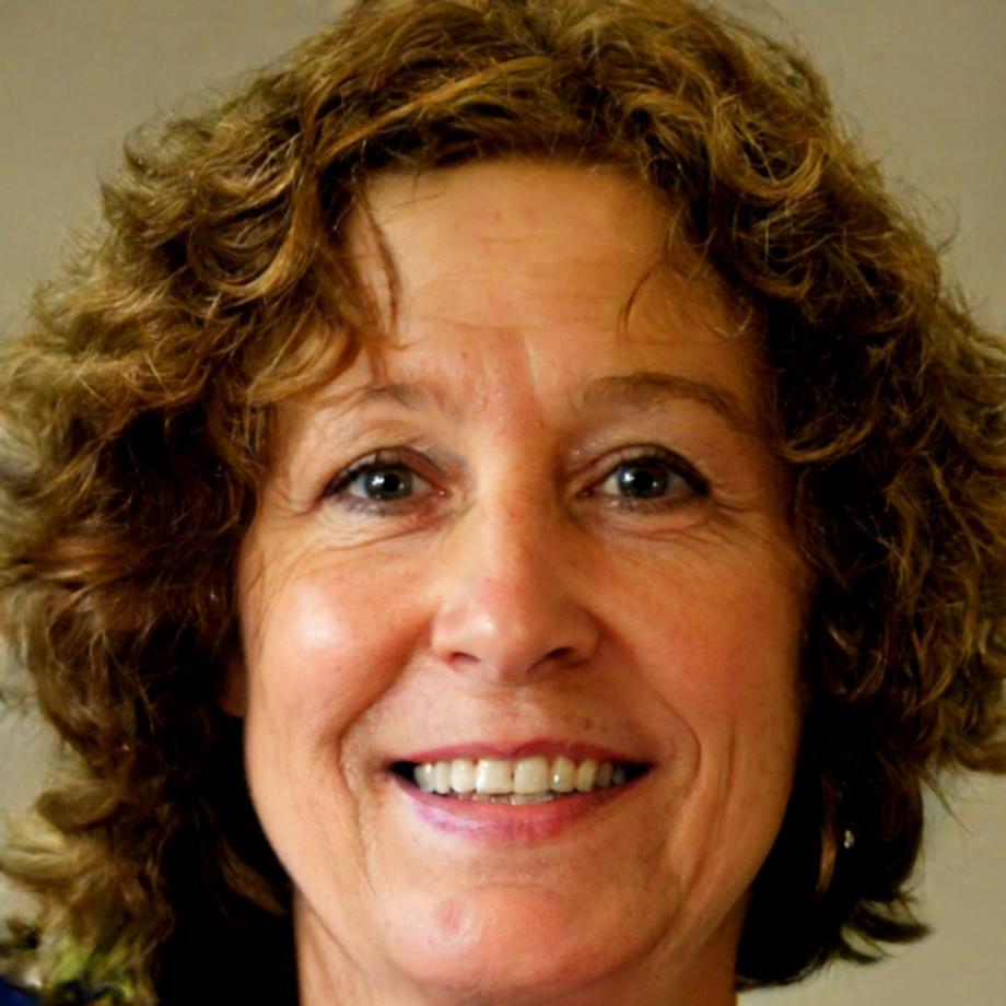 Marina Hoffmann, Finanzexpertin
